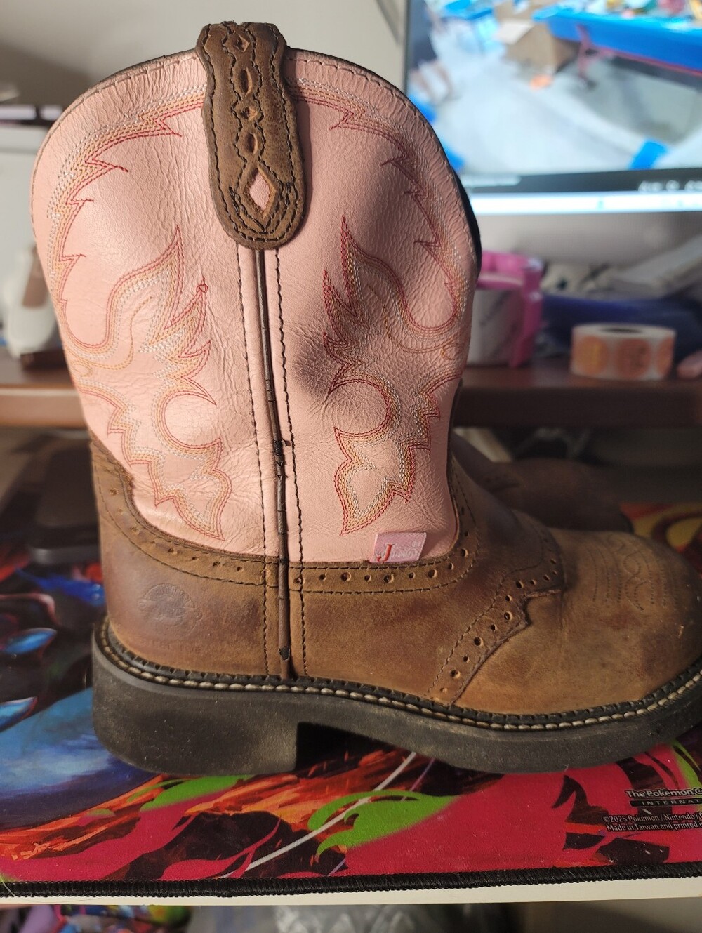 Justin Gypsy Western Boots Brown Leather Pink Shaft and pink contrast Size 7.5B